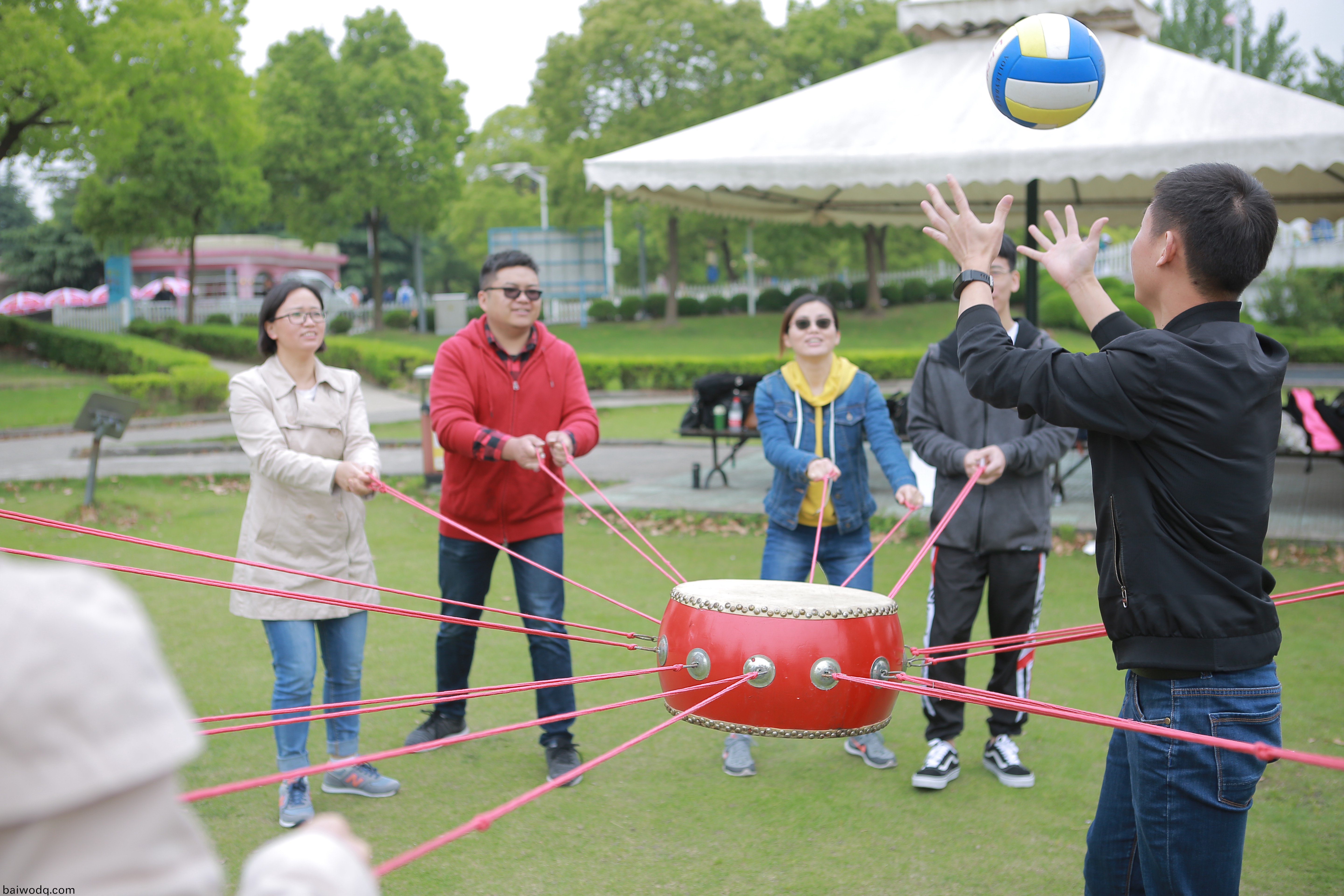 凝(ning)心(xin)聚力、信任(ren)互助--百傲2019年東方(fang)綠(lv)舟搨展培訓